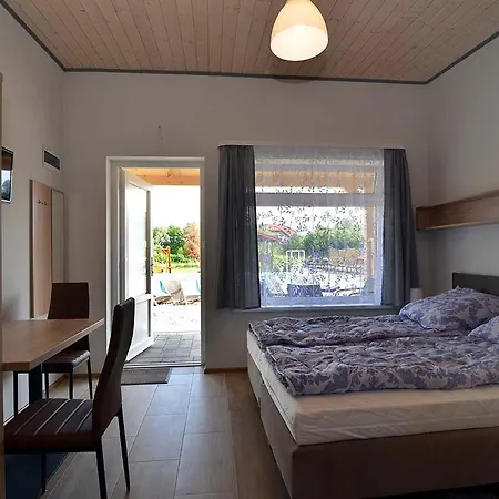 ホームステイ I 